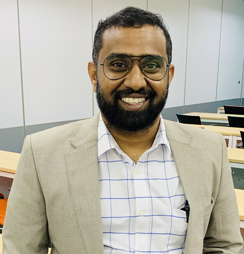 Trainer Ugesh